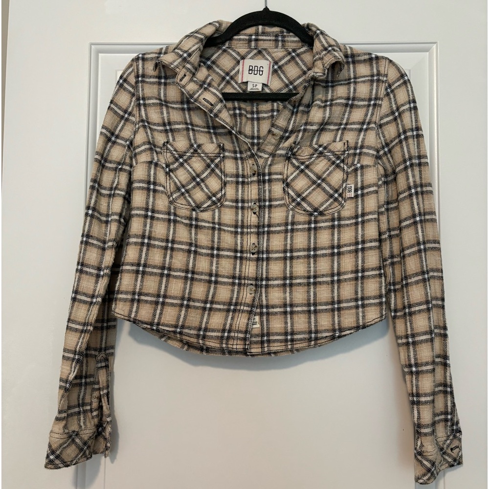 BDG Urban Outfitters cropped button down tan/black flannel size s/p